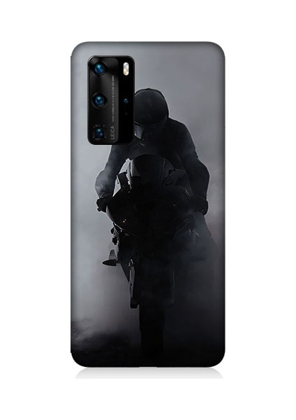 Huawei P40 Pro Uyumlu Motosiklet Sürücüsü Desenli Silikon Kılıf