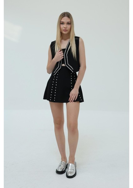 Zımba Detaylı Mini Etek - Siyah fiyatları