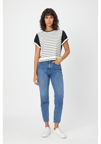 Çizgili Lacivert Crop T-Shirt (B21-326 00)