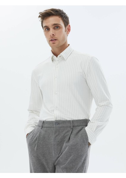 Beyaz Çizgili Regular Fit Casual Gömlek