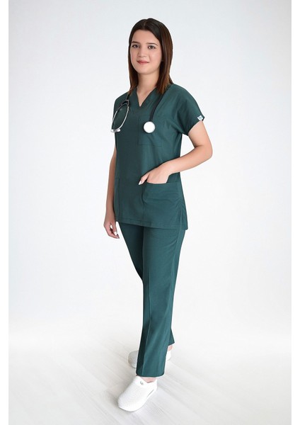 Ördekbaşı Yeşili Pamuk Likralı Scrubs Cerrahi Üniforma Doktor Hemşire Takımı indirimleri