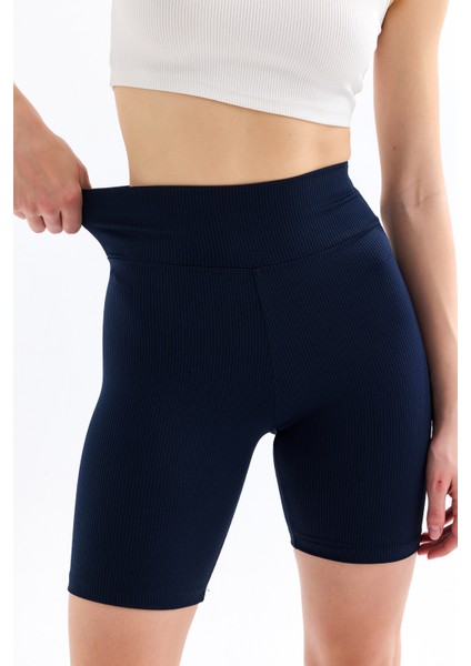 Kadın Siyah Fitilli Yüksek Bel Toparlayıcı Kısa Şort Örme Biker Tayt