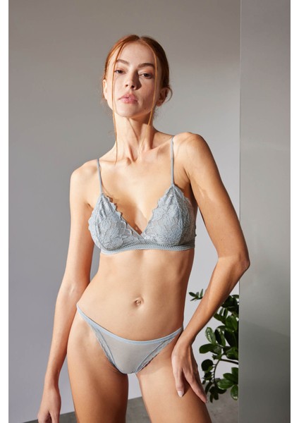 Kadın Dantelli Balensiz Üçgen Sütyen fiyatları