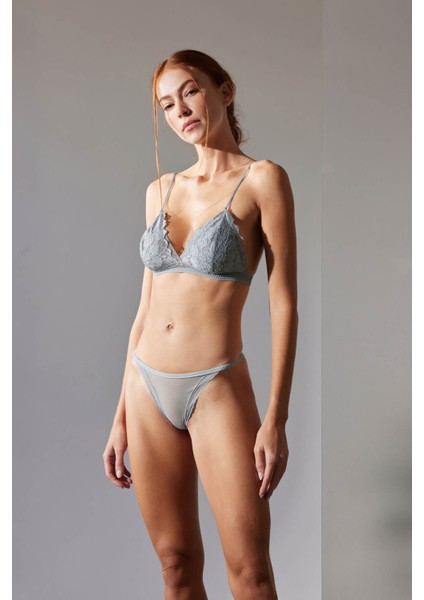 Kadın Dantelli Balensiz Üçgen Sütyen modelleri