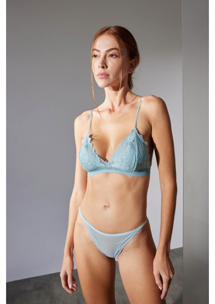 Kadın Dantelli Balensiz Üçgen Sütyen indirimleri