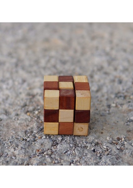 Montessori Ahşap Oyuncak: Ipli Küp Yılan fiyatları