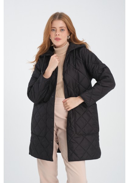 Kadın Çıkarılabilir Kapüşonlu Oversize Kapitone Kumaşlı Yırtmaçlı Mont fiyatları