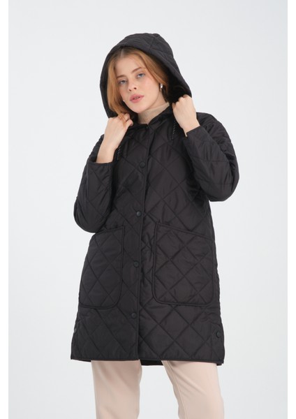 Kadın Çıkarılabilir Kapüşonlu Oversize Kapitone Kumaşlı Yırtmaçlı Mont indirimleri