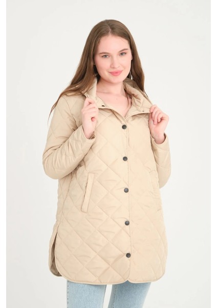 Kadın Kapüşonlu Oversize Kapitone Kumaşlı Yırtmaçlı Mont fiyatları