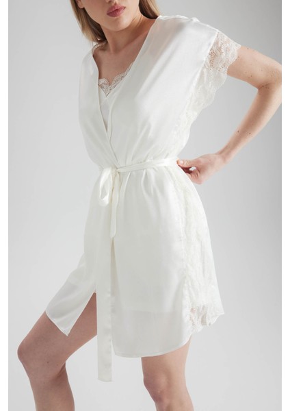 Kadın Vegan Dokuma Dantel Detaylı Kimono fiyatları