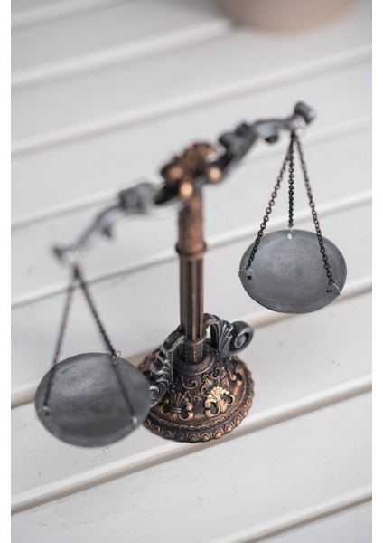 Adalet Terazi Masaüstü Biblo fiyatları