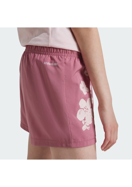 Performance IW3290 Train Essentials Seasonal Print Shorts Kids fırsatları