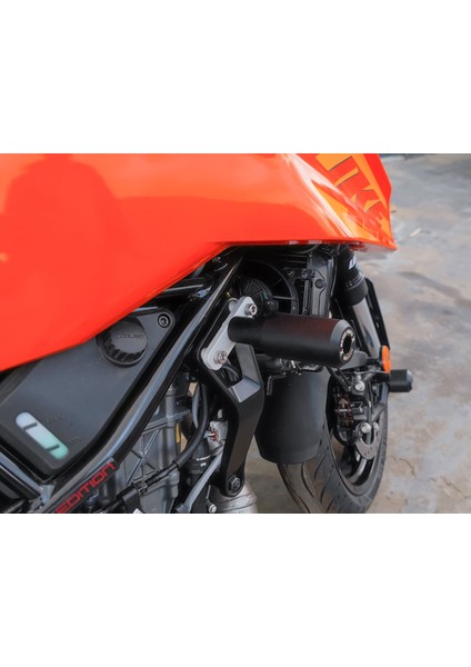 x Factory 2024 Ktm Duke 250 390 Uyumlu Koruma Takozu Seti