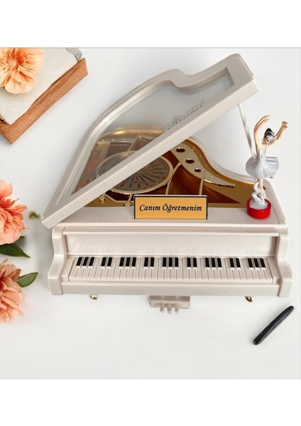 Öğretmenler Günü'ne Özel Piyano Müzik Kutusu Büyük Boy