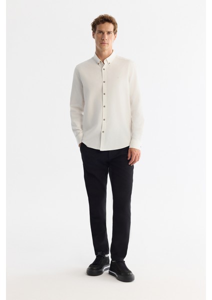 Erkek Beyaz Düğmeli Yaka Pamuklu Soft Touch Regular Fit Gömlek B002036 modelleri