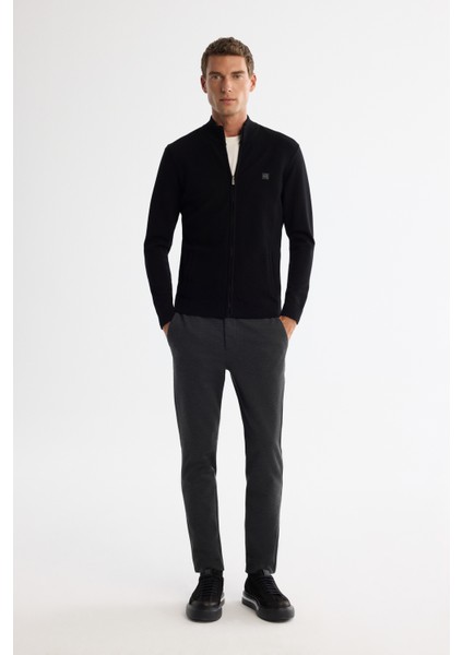 Erkek Siyah Dik Yaka Fermuarlı Önü Dokulu Soft Touch Triko Regular Fit Hırka A42Y5143 indirimleri
