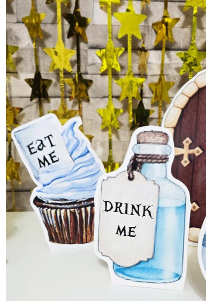 Alice In Wonderland Tema Doğum Günü Ayaklı Pano Seti Alice In Wonderland Doğum Günü Masa Üstü Panolar fırsatları