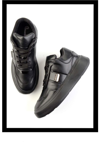 Siyah Kadın Sneaker K01212120009