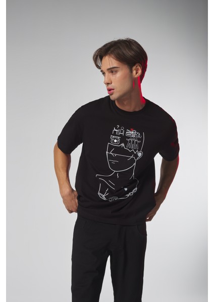 Siyah Düşünen Adam Baskılı Oversize Tshirt modelleri