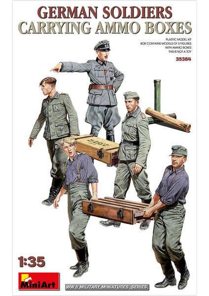 Mühimmat Kutuları Taşıyan Alman Askerler