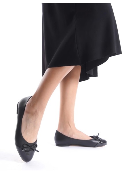 Zeta Fiyonk Detaylı Kadın Siyah Babet modelleri