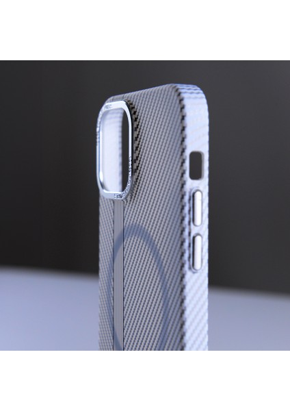 Iphone 13 / 14 Kılıf Carbon Fiber Magsafe Özellikli Ultra Ince Yumuşakyüzey