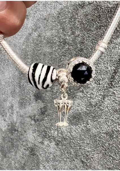 Zebra Kalp Charm fiyatları