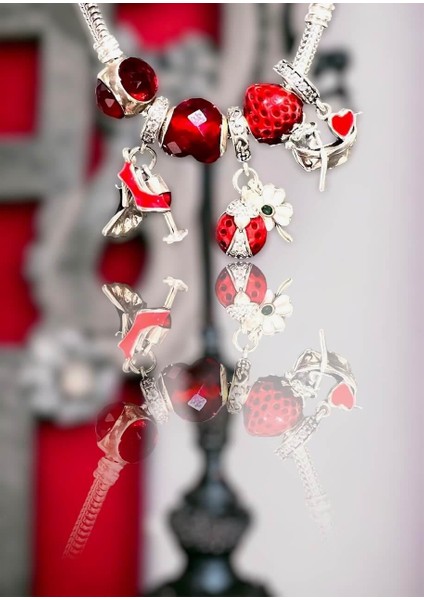 Sallantılı Aşk Sandalı Charm