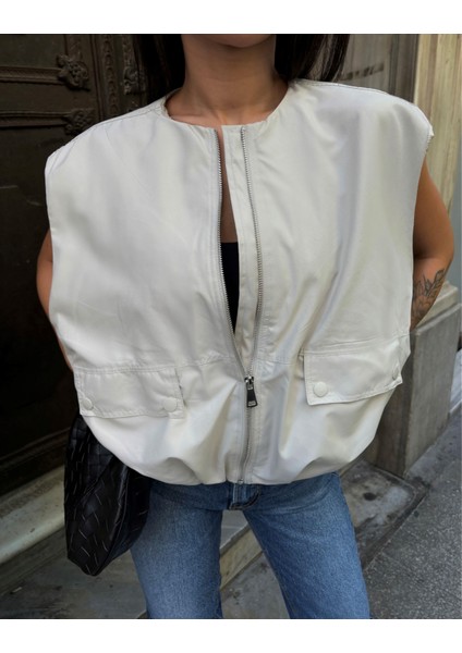 Nicole Oversize Cep Detaylı Yelek 25189 Beyaz modelleri