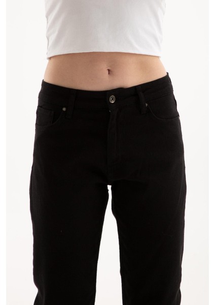 Streç Pamuklu Mom Fit Yüksek Bel Dar Paça Kot Pantolon Bayan Kot Pantolon 24K0534K1 fırsatları
