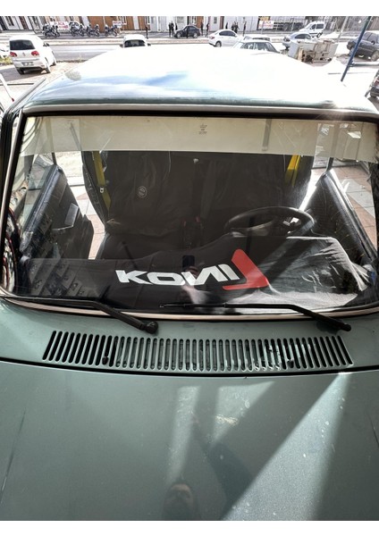 Konı Baskılı Oto Göğüs Örtüsü Siyah