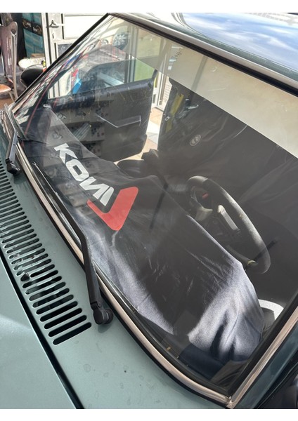 Konı Baskılı Oto Göğüs Örtüsü Siyah fiyatları