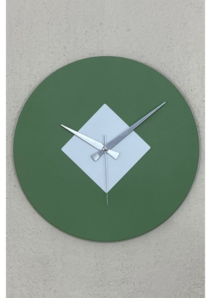 Roundka Model Bohem Dekoratif Metal Sıvama Akar SESSİZ Mekanizmalı Duvar Saati (40*40 Cm)