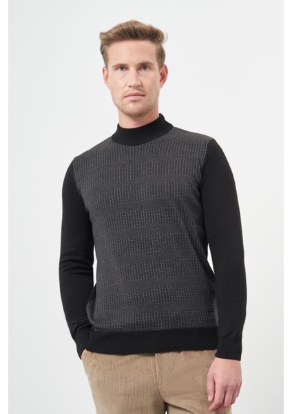 Siyah Uzun Kol Kendinden Desenli Örme Yarım Balıkçı Yaka Classic Comfort Fit Triko 1012245153