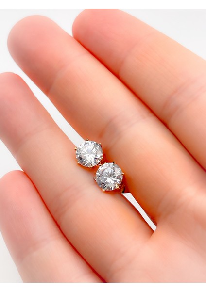 Çelik Küpe 8mm Zirkon Taşlı Küpe