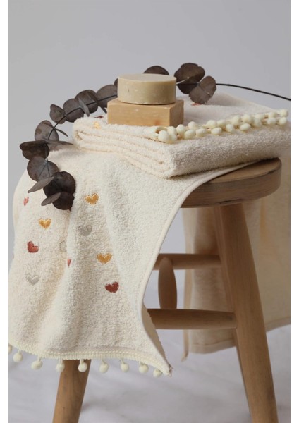 Yoncagül Ponponlu 2li El Yüz Havlusu 50x90 - Krem