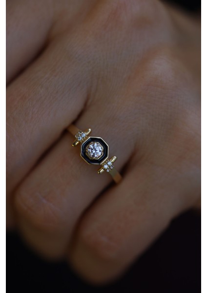 14 Ayar Altın Siyah Mineli Tektaş Yüzük fiyatları