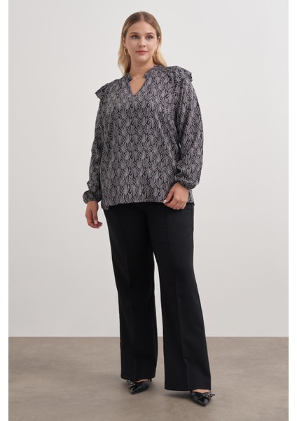 Gipe Detaylı Desenli Bluz indirimleri