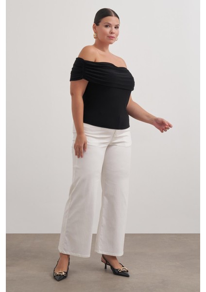 Açık Omuzlu Büzgülü Bluz fırsatları