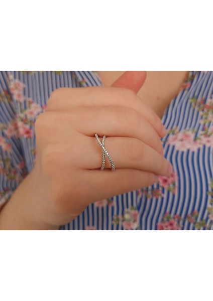 Çift Sıralı Pırlantalı Kozmik Yüzük 0403R0012 fırsatları