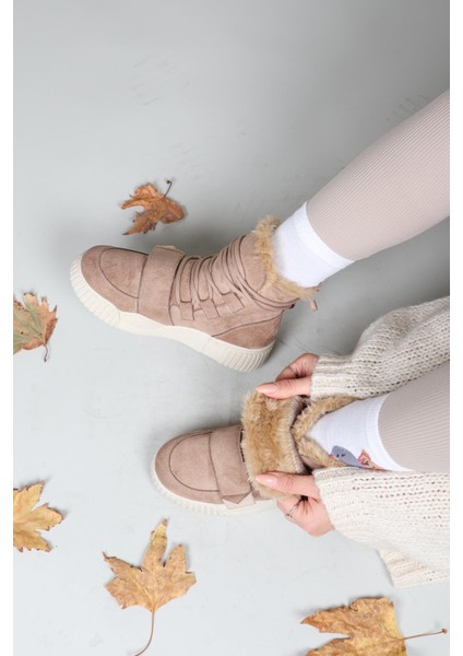 RENEE Bağcıklı Cırtlı Bot NUT fırsatları