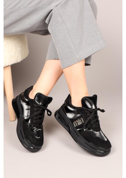 VİGDİS Süet Garnili Kadın Spor Ayakkabı SİYAH