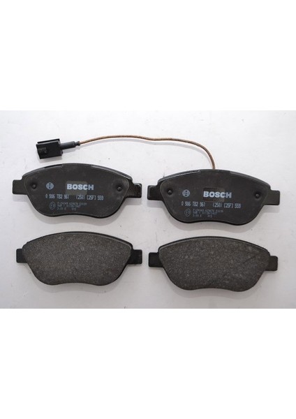 Renault Modus Ön Fren Balata (2004-2008) 1.4 CM00393