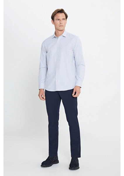 Pamuklu Oxford Slim Fit Dar Kesim Klasik Yaka Armürlü Beyaz-Lacivert Gömlek fiyatları