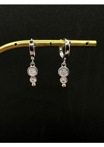 Üç Taş Sallantılı Ithal Gümüş Küpe