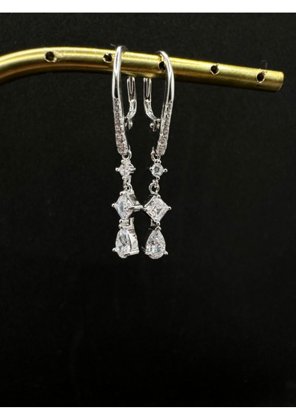 Sallantılı Damla Taşlı Ithal Gümüş Küpe fiyatları