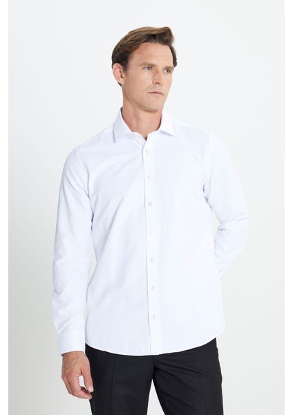 Slim Fit Dar Kesim Klasik Yaka Armürlü Beyaz Gömlek modelleri