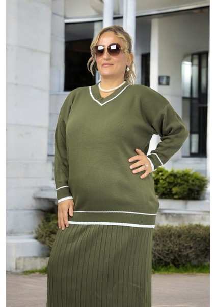 Şerit Detaylı V Yaka Uzun Kol Esnek Bluz Beli Lastikli Pileli Etek Büyük Beden Ikili Triko Takım indirimleri