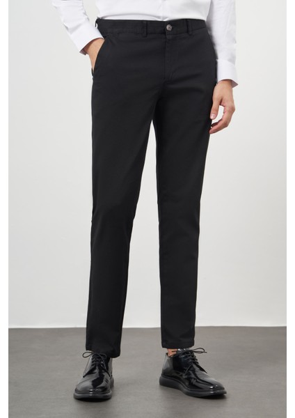 Erkek Siyah Chino Dynamik Fit Pantolon