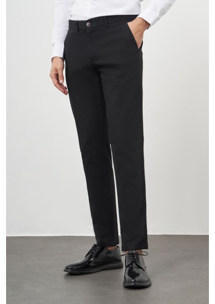 Erkek Siyah Chino Dynamik Fit Pantolon